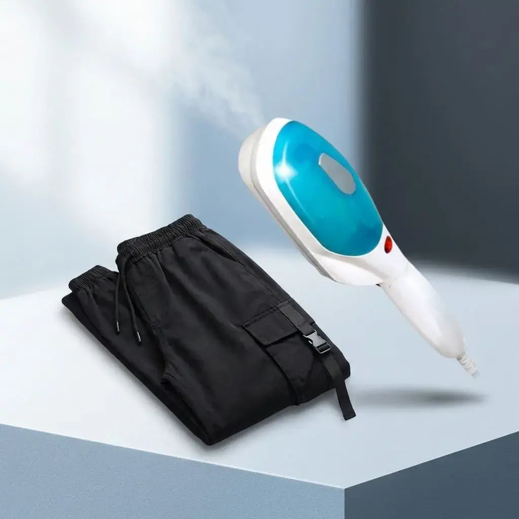 Combo de jogger cargo en drill colombiano y plancha a vapor portátil 220V. Estilo urbano y solución práctica para mantener tu ropa sin arrugas.