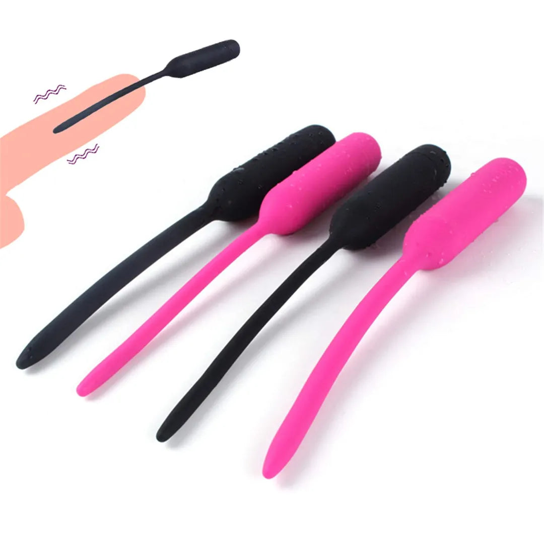 Dispositivo íntimo masculino con vibración ajustable y diseño en silicona suave. Producto para adultos, ideal para estimulación personal.