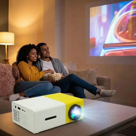 Proyector LED portátil HD con múltiples conexiones, ideal para cine en casa, presentaciones y entretenimiento en cualquier lugar.